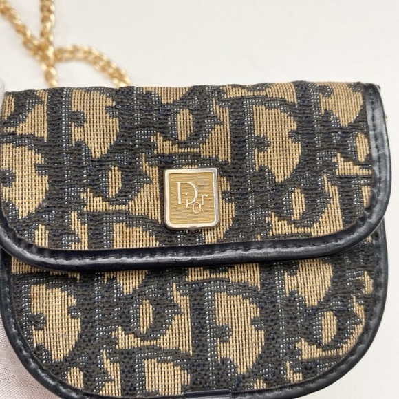 Vintage authentic Christian Dior Coin purse with chain - Picture 3 of 6